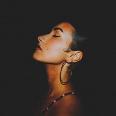 in your arms hoodtrap