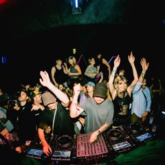 AUTOMATIC OPEN 24 / Pink Floor Closing / Raphael Schön b2b Inspektor Lenny
