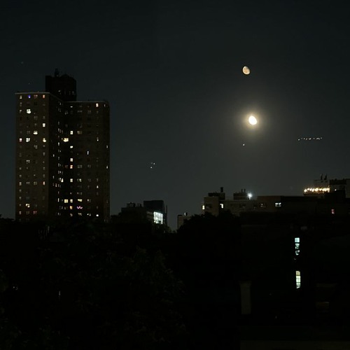 drifting off to the moon w/ sbtravie 281223