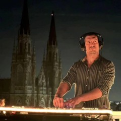 Podcast 012 - Serena Piso 12 Winter Sessions Live Set