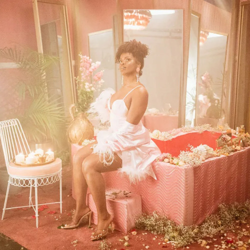 Ari Lennox + Men of Vizion = BUSSIT