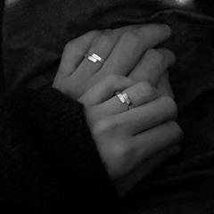 واوعّدك اني اجدد حبي لك في كل عام!..