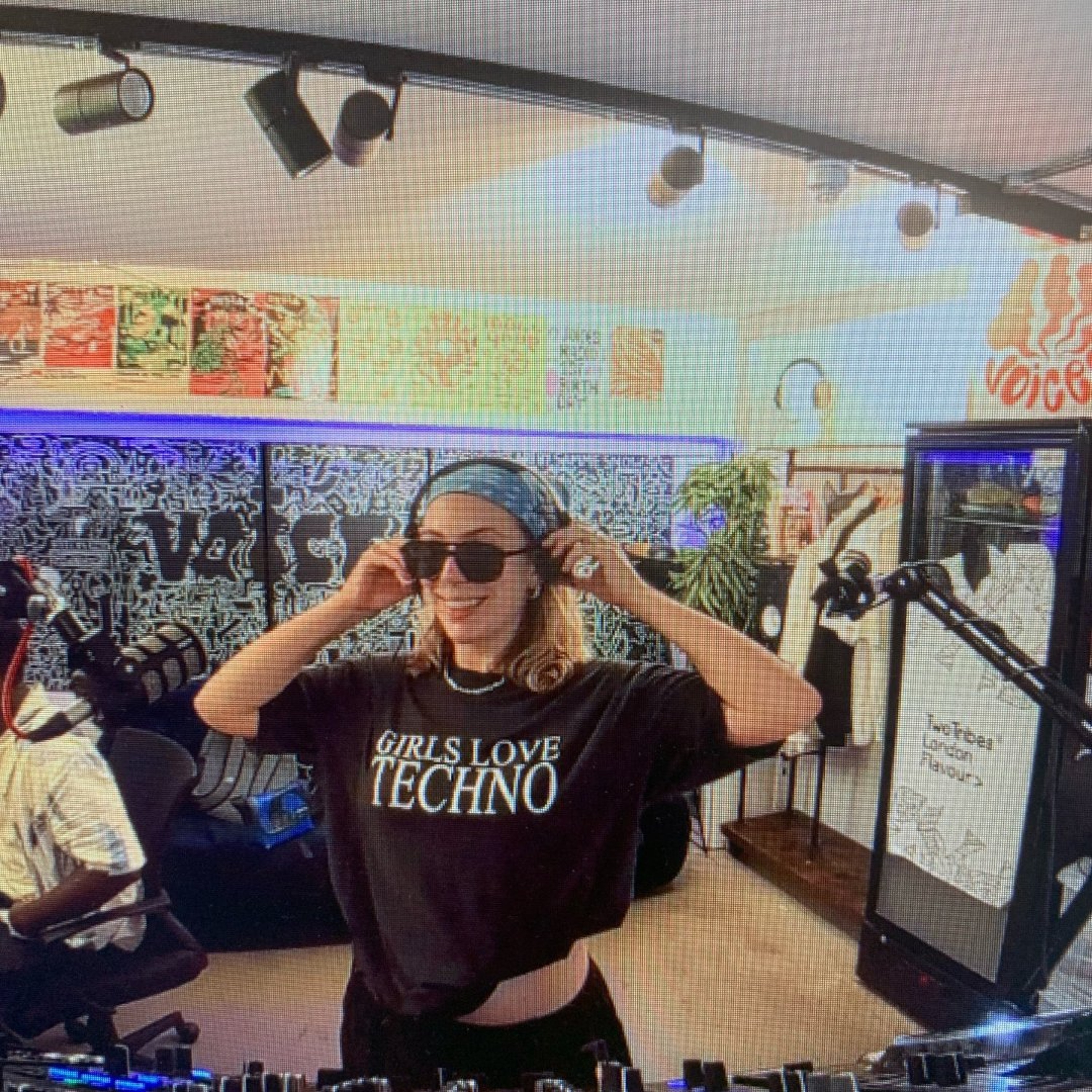The New Dance Show w/ daisychain - 24/07/26 - [Voices Radio]
