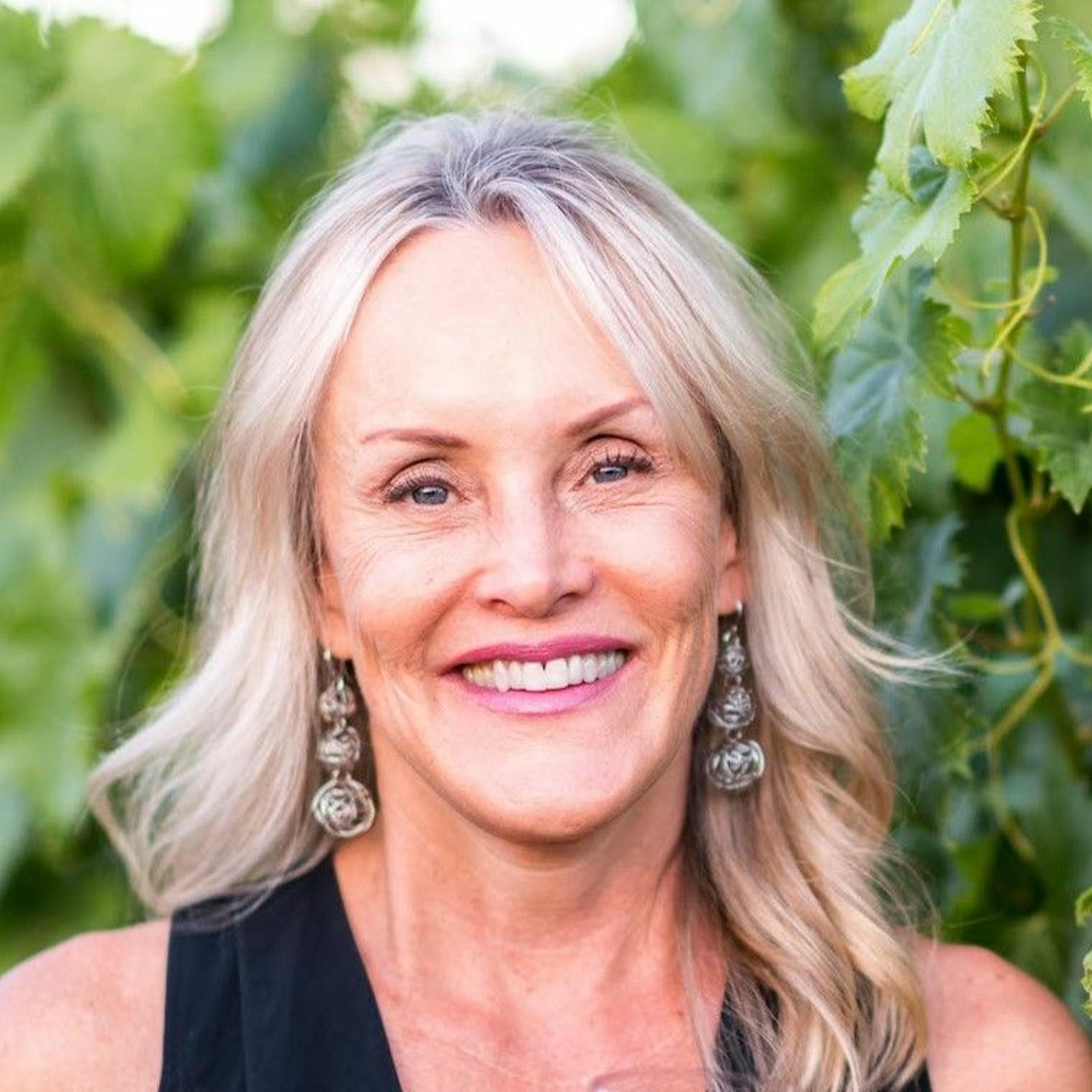 Episode 203 - Lisa Redmon, Redmon Wines episode artwork