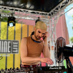 Liveset_Motzstraßenfest2025_Weinhaus_SunshineLive