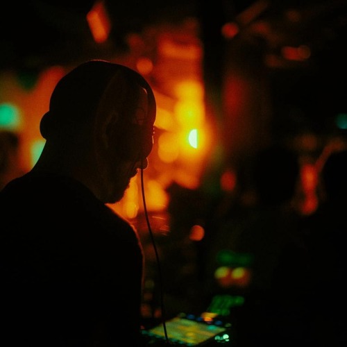 Crusy, Dombersky - El Beso (MiNo Edit)