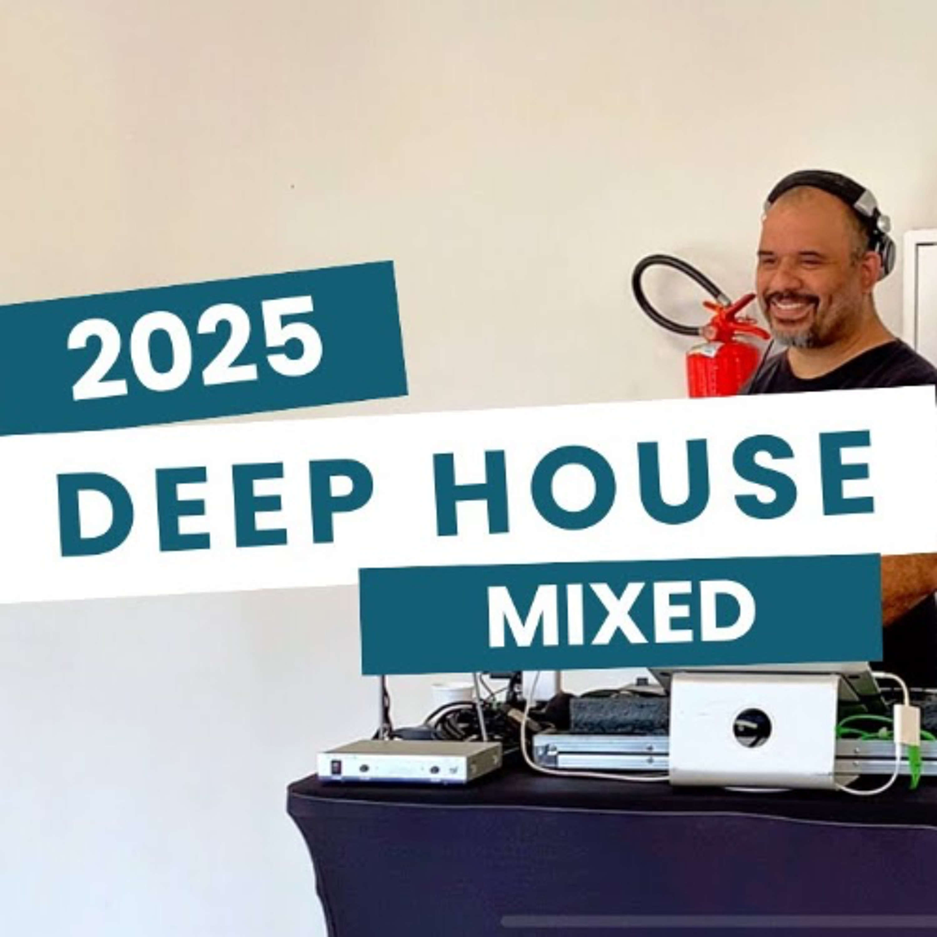 set Deep-House @ Azzurra Fiat [FREE DOWNLOAD] episode artwork
