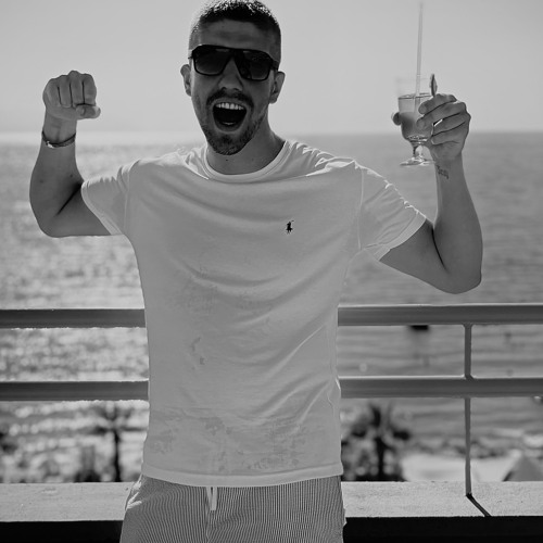 mh - trochę innym gościem