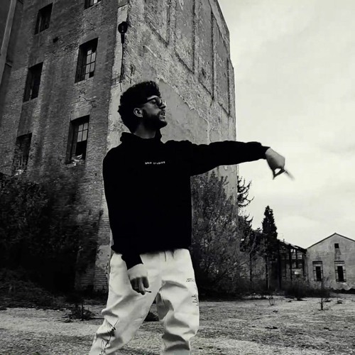 Giannikiddocat- White Lotus freestyle