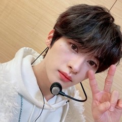 Stray Kids (Lee Know, Felix, Hyunjin) DANCERACHA - White Love(스트레이 키즈 댄스라차 리노-스키장에서) MBC231231방송
