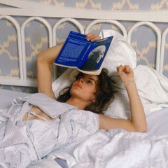 ‎⁨مَن ألبسَ عُمري سوادِ؟⁩