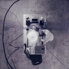 feel safe (feat. Jayla Darden)