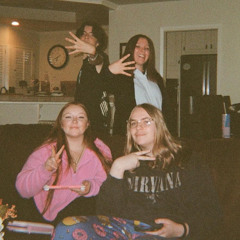 Worlds Collide (With LilFish, Zoie, 3than., and Kya).mp3