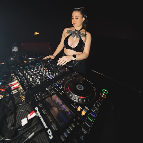 BOUNCY BREEZY - LIVE MINI MIX