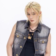 THEO (테오) — WEVERSE LIVE 060825 GUITAR