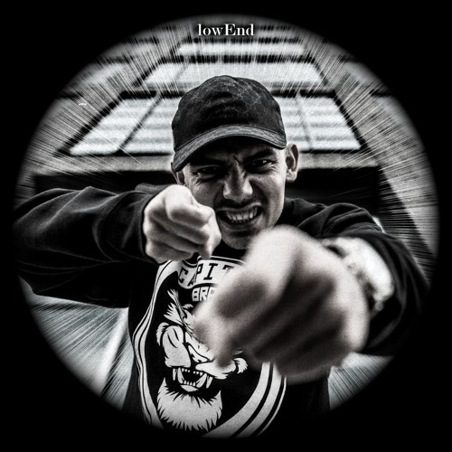 CAPITAL BRA feat. AK AUSSERKONTROLLE - DIE ECHTEN (Techno REMIX)