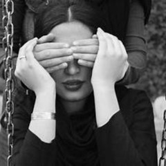 دختر چشم ابر و مشکی که دل نمیده به هیشکی