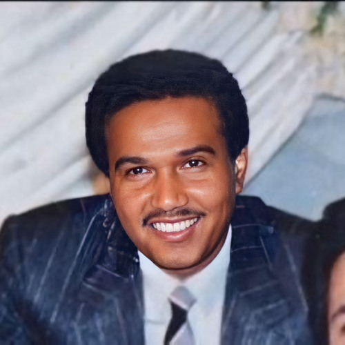 فيها الفرح ثوبي الجديد .. لقياك عندي يوم عيد