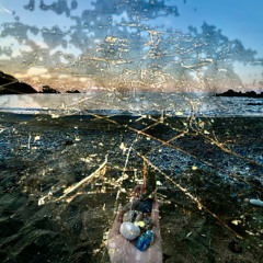 i took acid last night but i made this track last week (extra hex by Sarah Almoril)