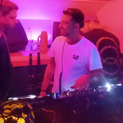 @Pipes_b2b_@NR_ @SimØN GalleGØ C. @Breadman