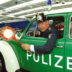 Ein zwei Polizei (edit Orquian)