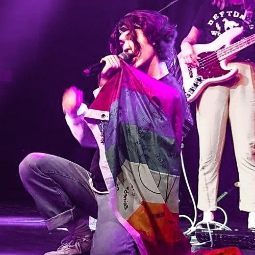 Comfort Crowd - Conan Gray