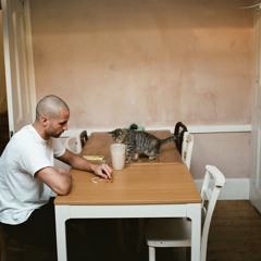 Sweet Tooth w/ Alfie Whiteman 301124