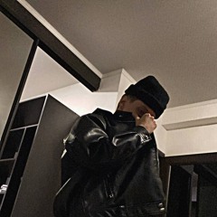 Кроме чувств моих