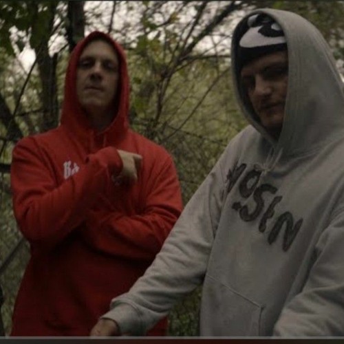 PIKERS X GRUBVS - ZOBACZYŁEM JĄ PROD.PIKERS (WIDEO).mp3