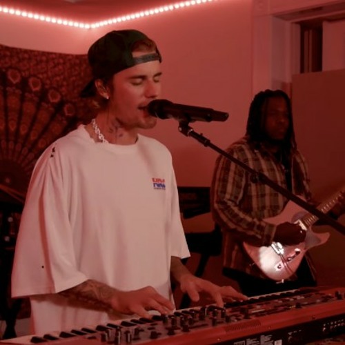Justin Bieber - Holy  (Live in Tiny Desk Concert 2021) ( 256kbps cbr ).mp3