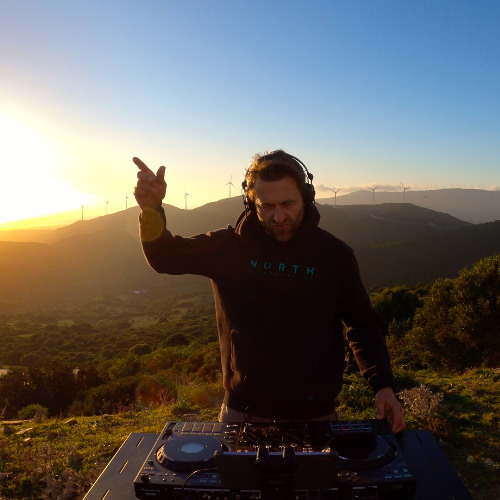 melodic, progressive house and techno live mix recorded at Tarifa