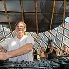 Neelix at Universo Paralello 2022/2023