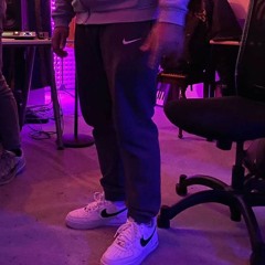 Tout Le Monde a faim - Lyric X Ung D