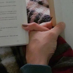 ‎⁨رحلت ولكن ذكرها ما زال فيني  "⁩.