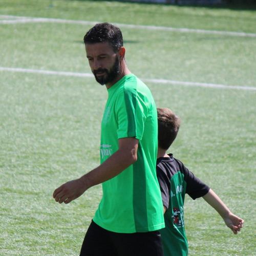 Mάκης Ζερβός στον Γιώργο Πίτση