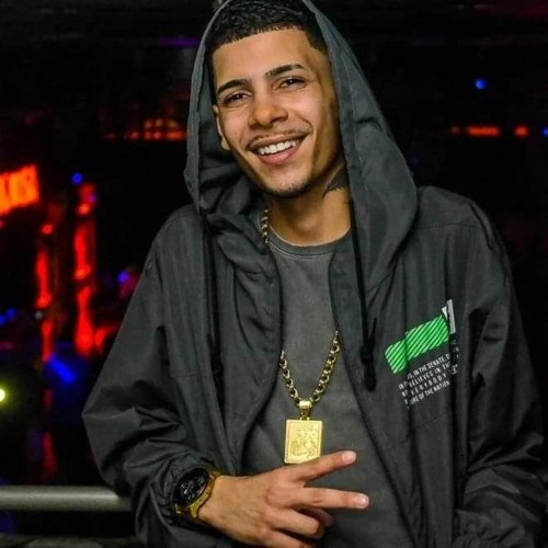 Stream ESSA NOVINHA TEM ONLYFANS - REMIX (( DJ 2M )) by Dj2mOfc | Listen online for free on