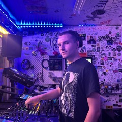 Sam Clarke @ The Lot Radio 07-14-2023