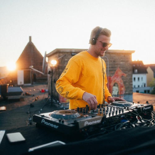 LIVE RECØRDINGS