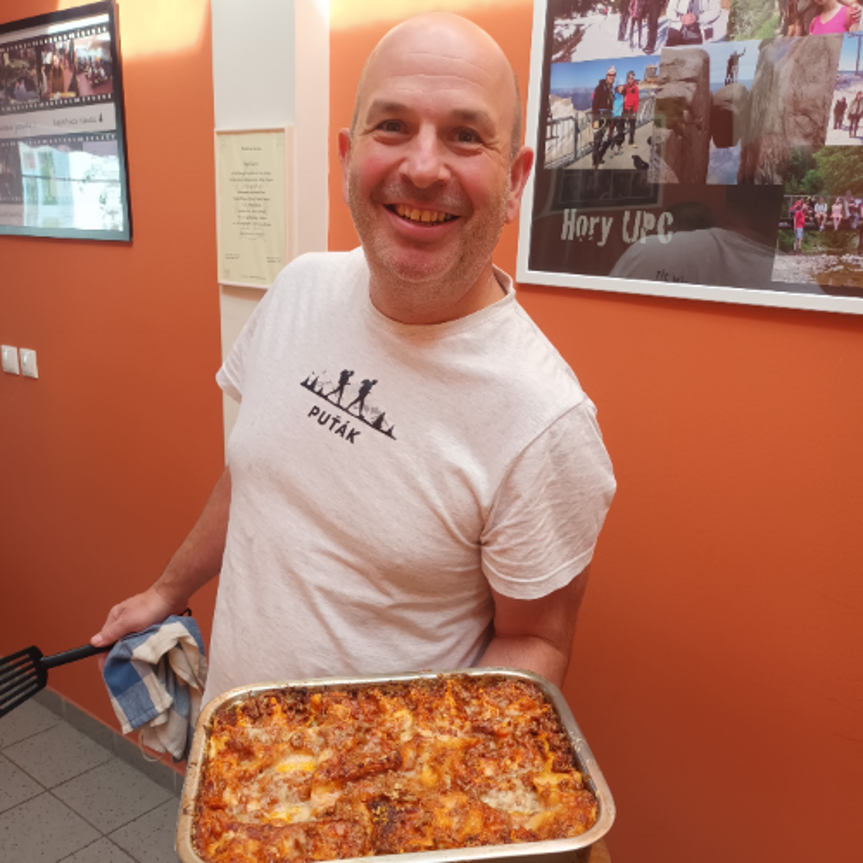 Keď zasvätená osoba varí - Lasagne otca Martina Ďuračku episode artwork
