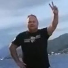 Itt van a gumimaci @sali