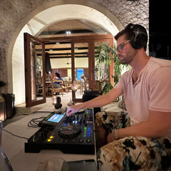 The Ash @ Zali in Bali Oriental Set