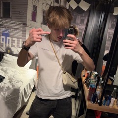 ваня лифонов :3