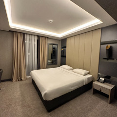 THIS w/ Reyrzy (Bonus)