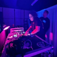 RUN THAT! Vol.2 - Professor West B2b DJ Frew