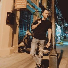 Yêu Một Người Sao Buồn Đến Thế - Hoàng Corncob