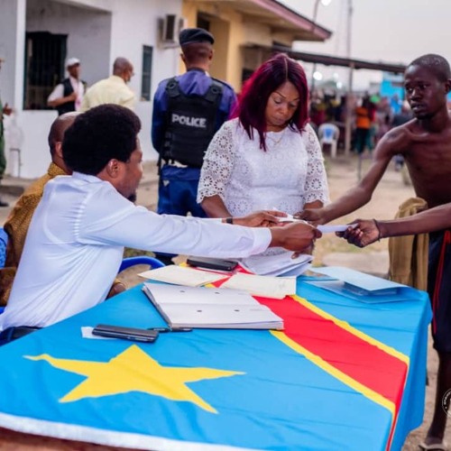 Lingala - Le programme de désengorgement des prisons suscite espoir et critiques