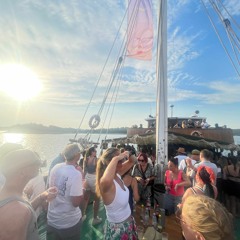 Summer House Mix - Blissed out grooves & Poolside Club Classics