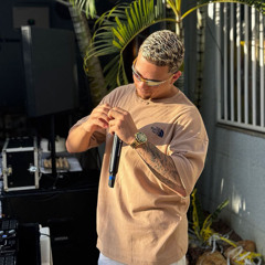 Curte Seu Baile Novinha