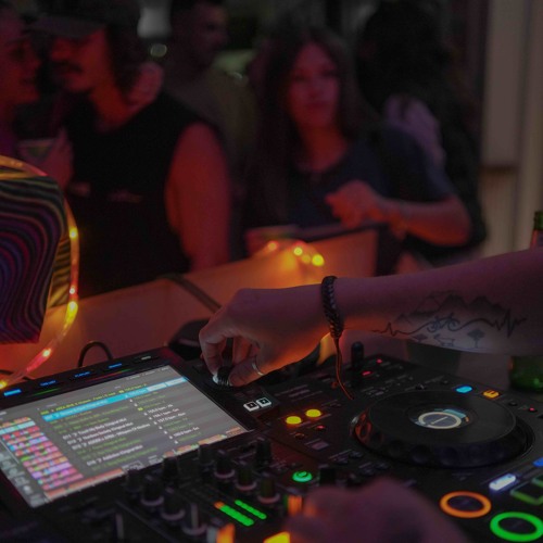 EXPERIMENTO 3 - PSY SQUARE BROOME 25/7