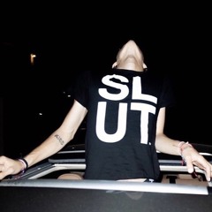 zoë kravitz  (seye)